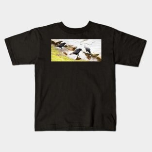 Black bird Kids T-Shirt